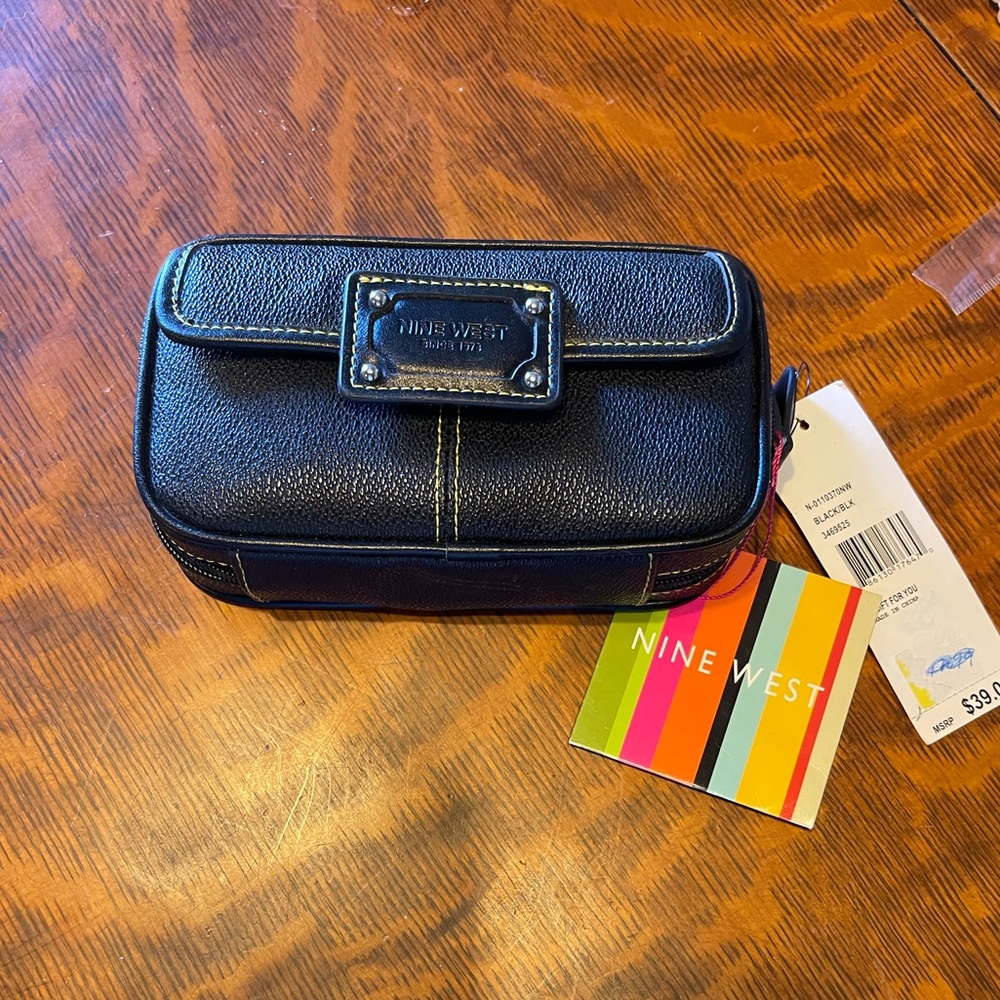 Black Nine West travel jewelry case